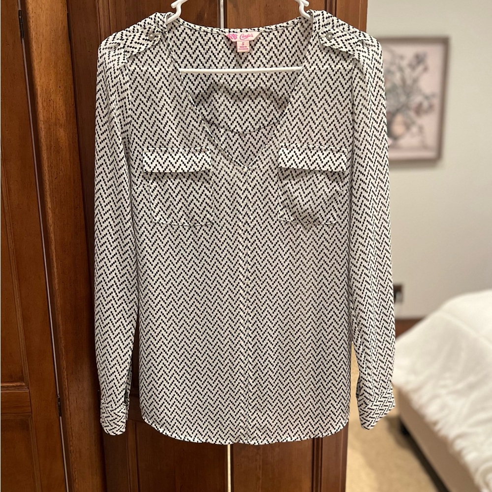 Stylish Black and White Women's Top